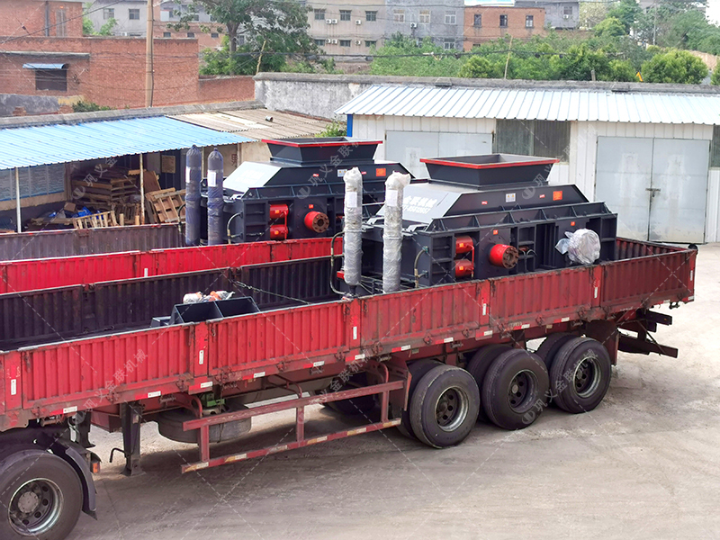 時(shí)產(chǎn)100噸和200噸的石灰石生產(chǎn)線,選擇的液壓對(duì)輥制砂機(jī)有何不同? 時(shí)產(chǎn)100噸和200噸的石灰石生產(chǎn)線,選擇的液壓對(duì)輥制砂機(jī)有何不同?