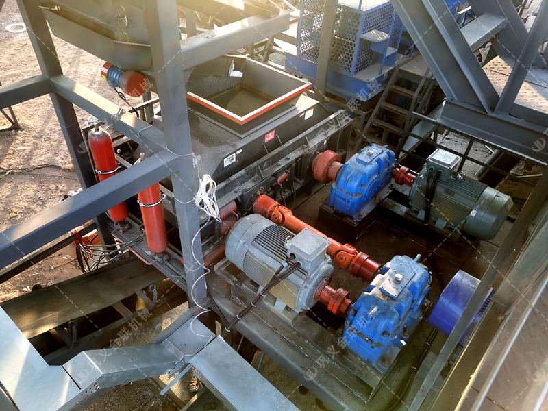 砂石級配不合理拖垮混凝土質量？液壓對輥制砂機能否破解這一難題？